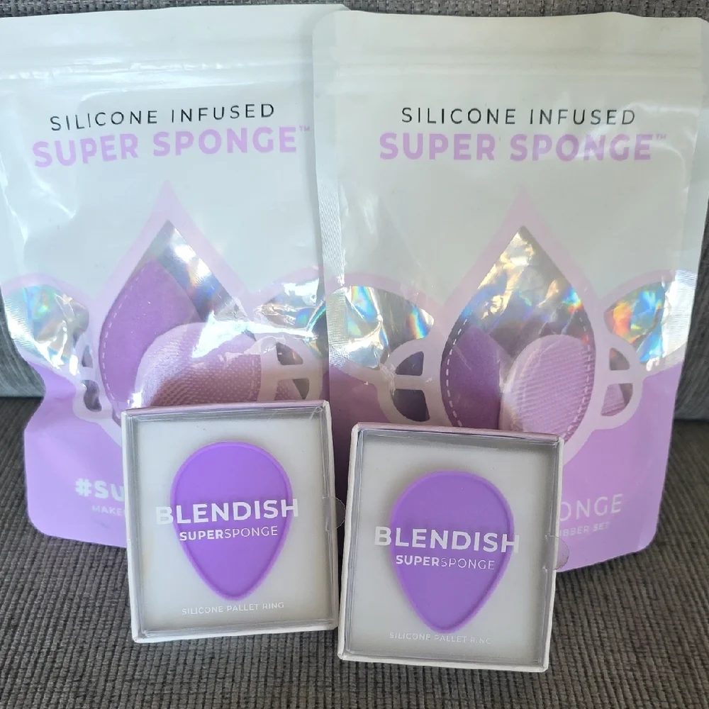 Blendish Silicone Pallet Ring And Makeup Sponge +‎ Scrubber Set By Supersponge
